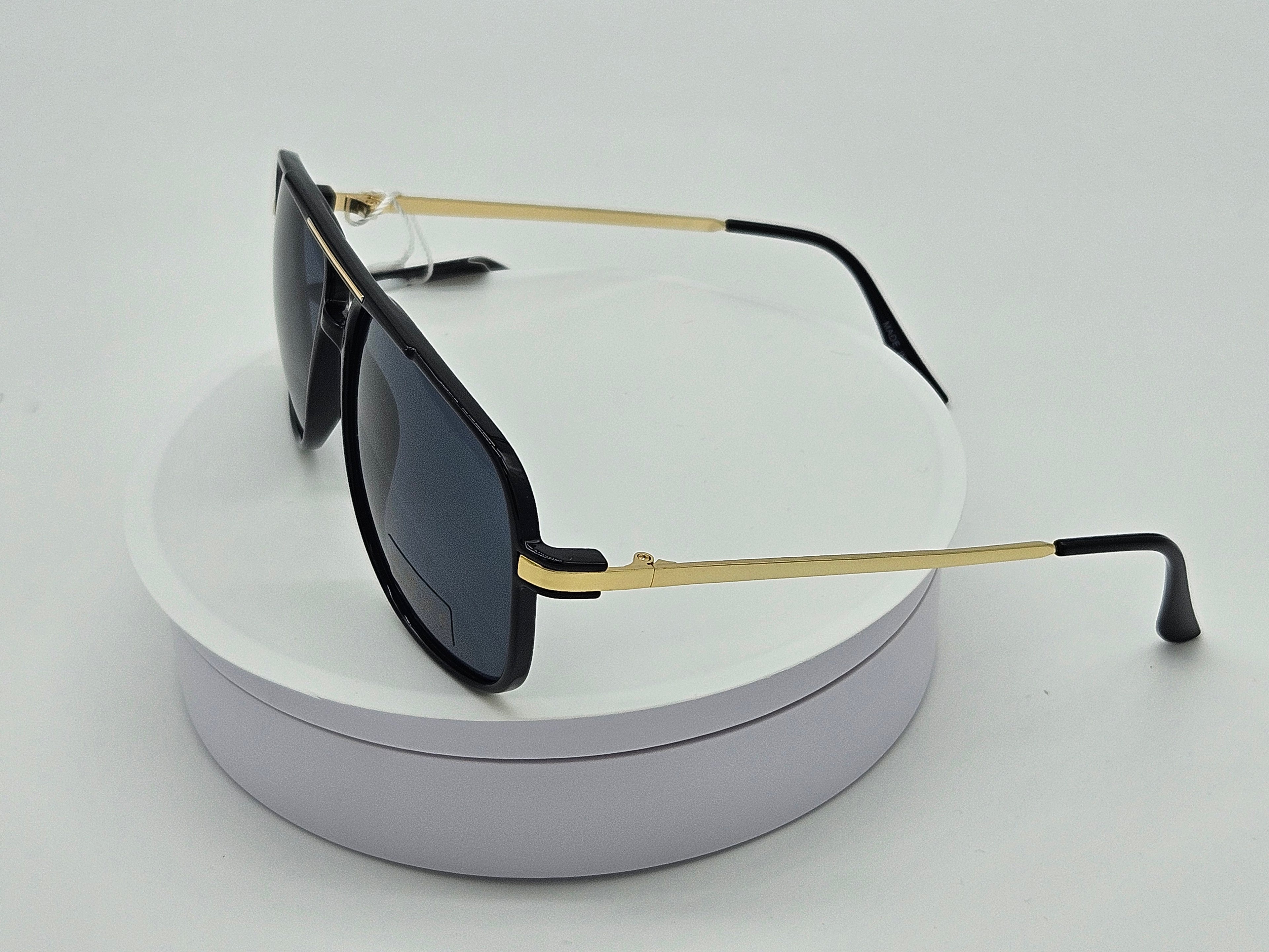 Royal Rayz Gold-Arm Aviator Sunglasses – Black & Gold, Grey Lens