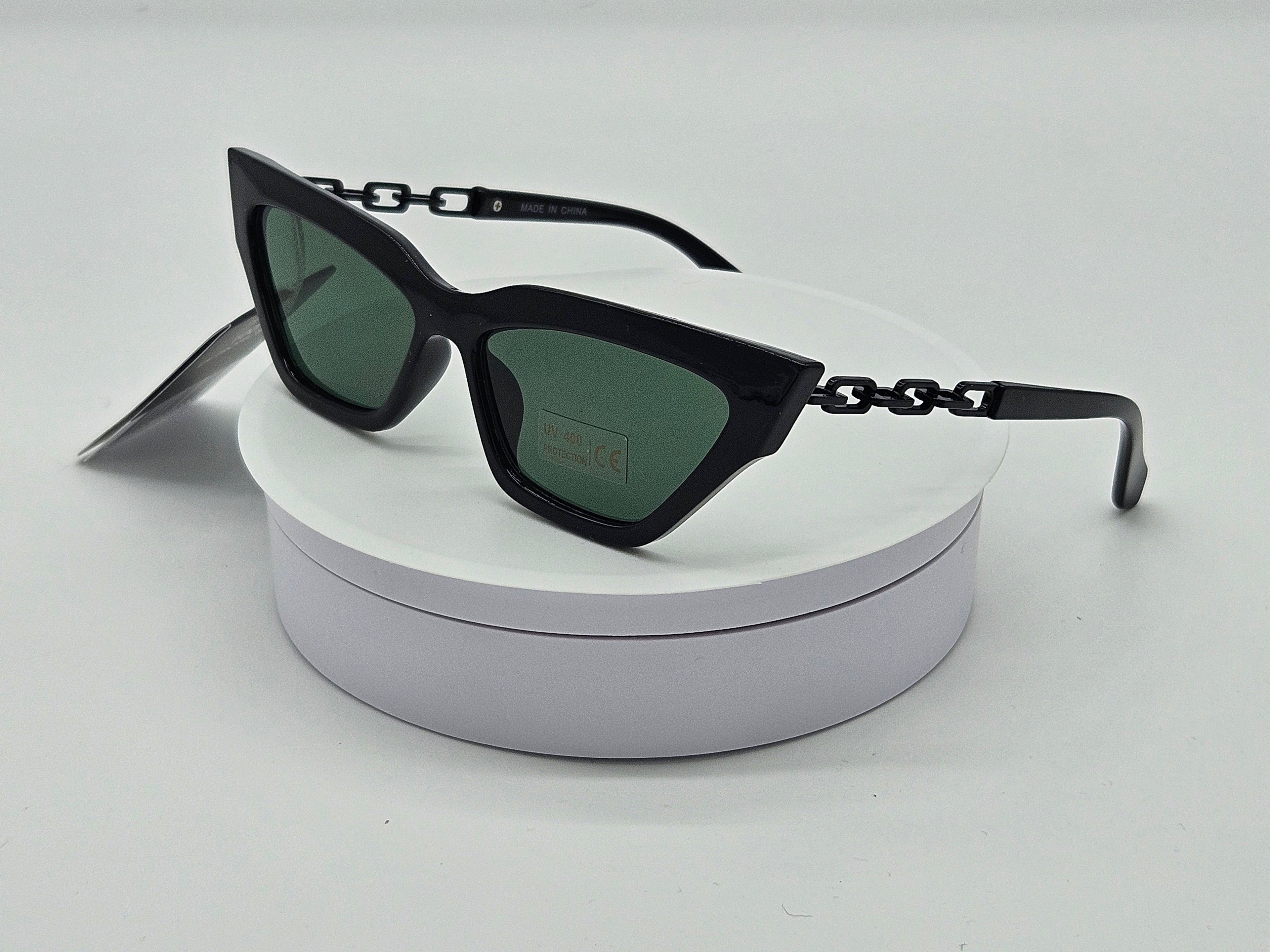 Royal Rayz Chain Link Cat-Eye Sunglasses – Black, Green Lens