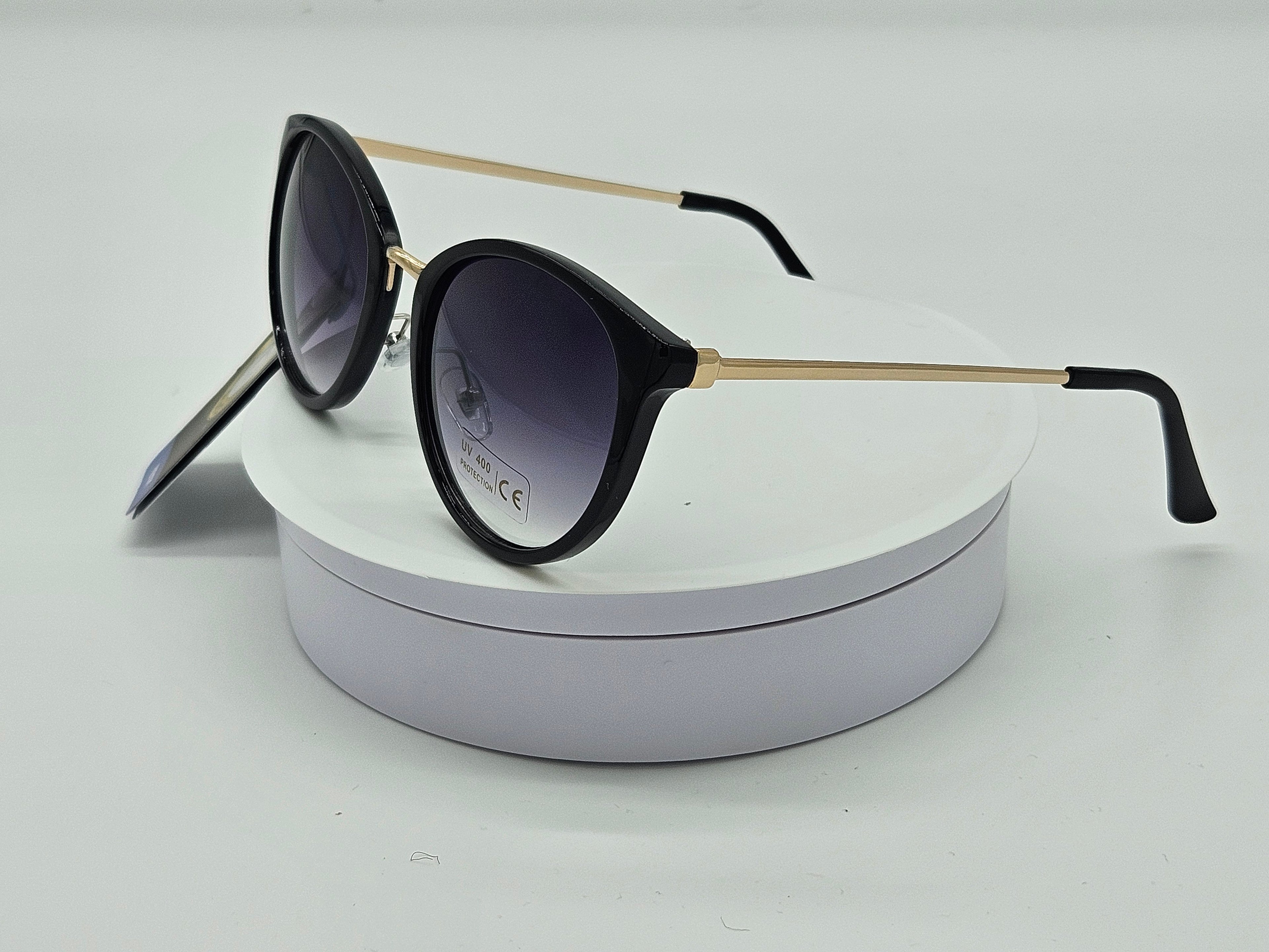 Royal Rayz Gold-Bridge Round Sunglasses – Black, Grey Gradient Lens