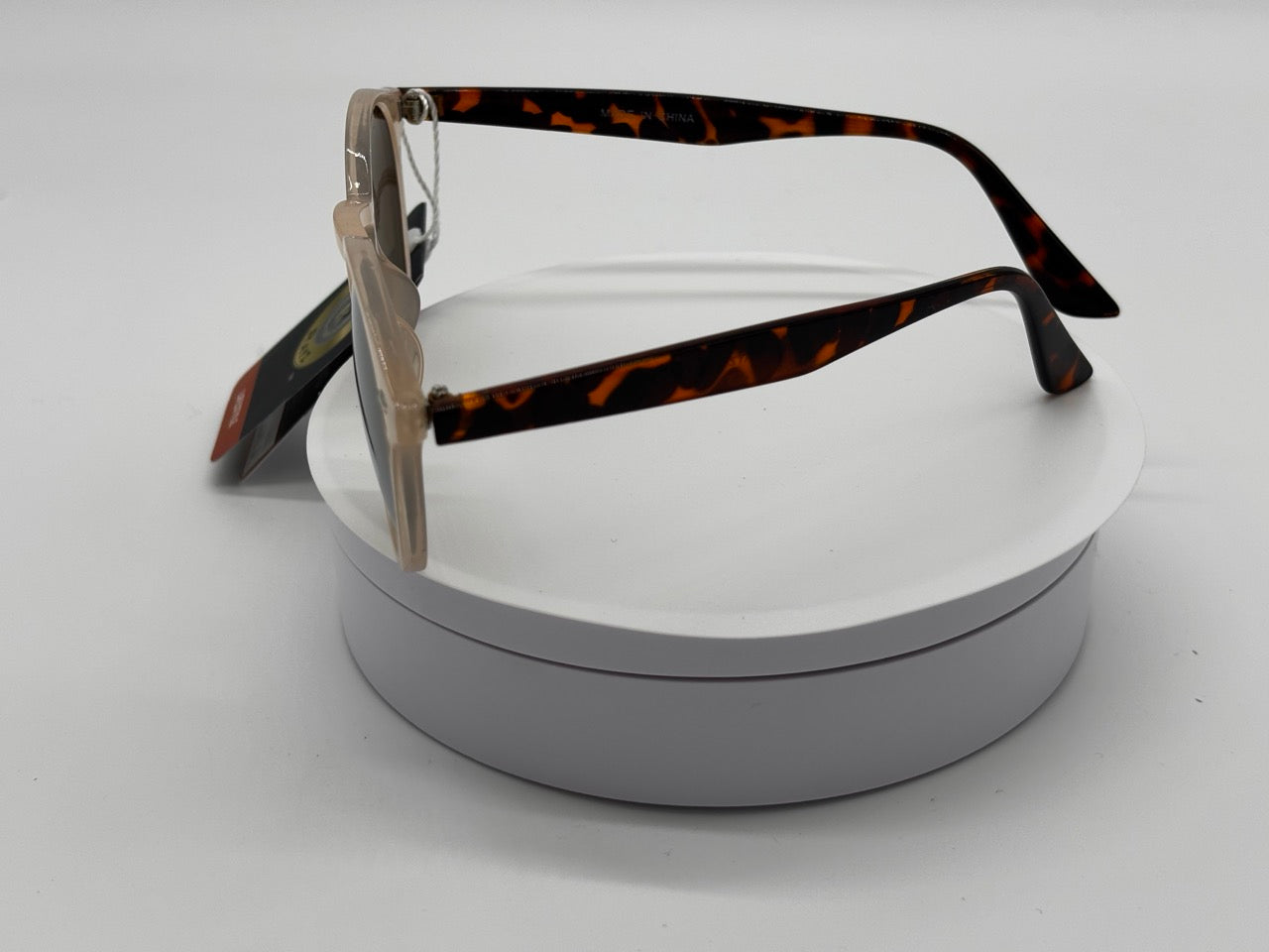 Blush Round Sunglasses with Tortoiseshell Temples