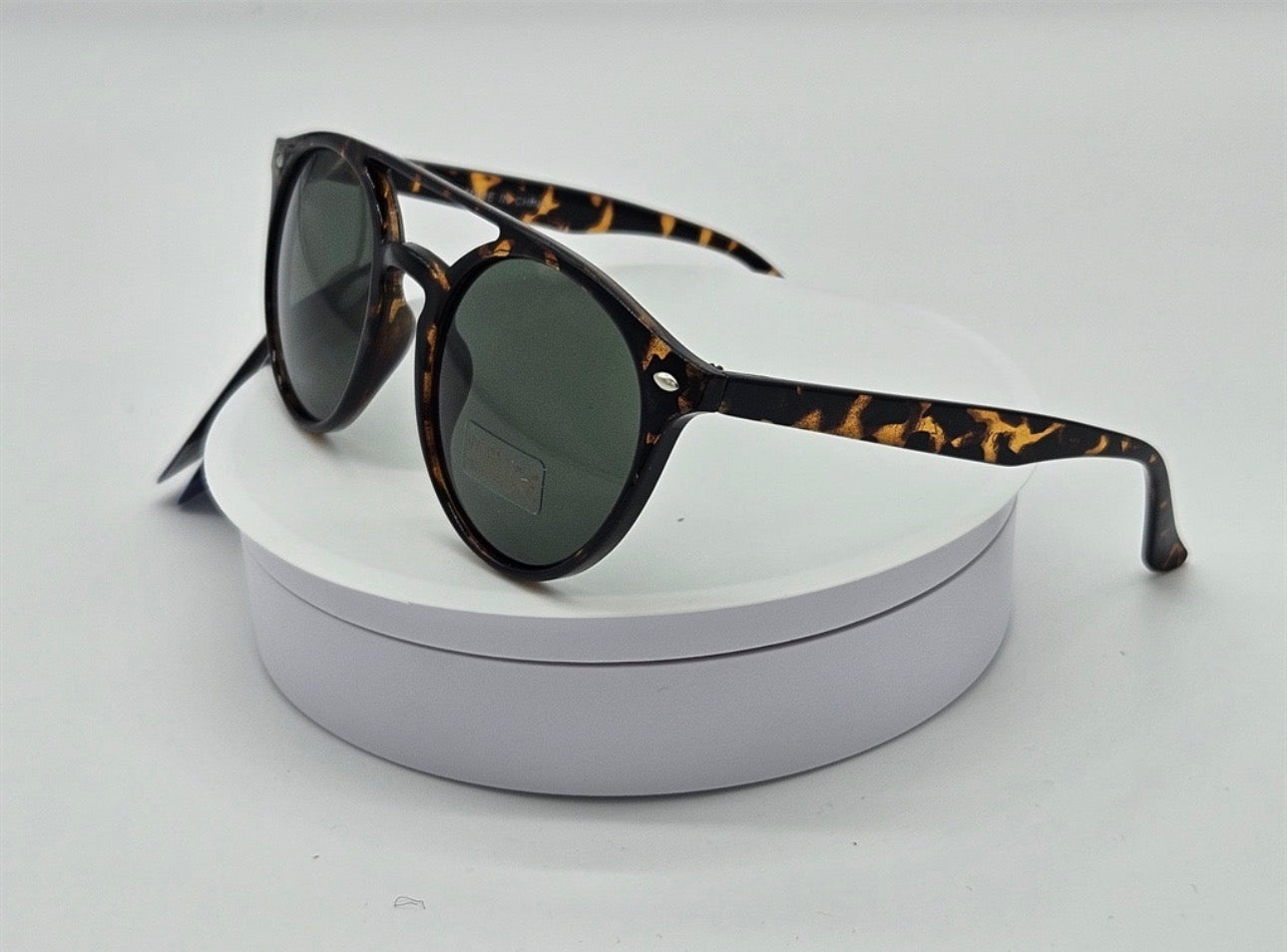 Royal Rayz Double Bridge Round Sunglasses – Tortoiseshell, Green Lens