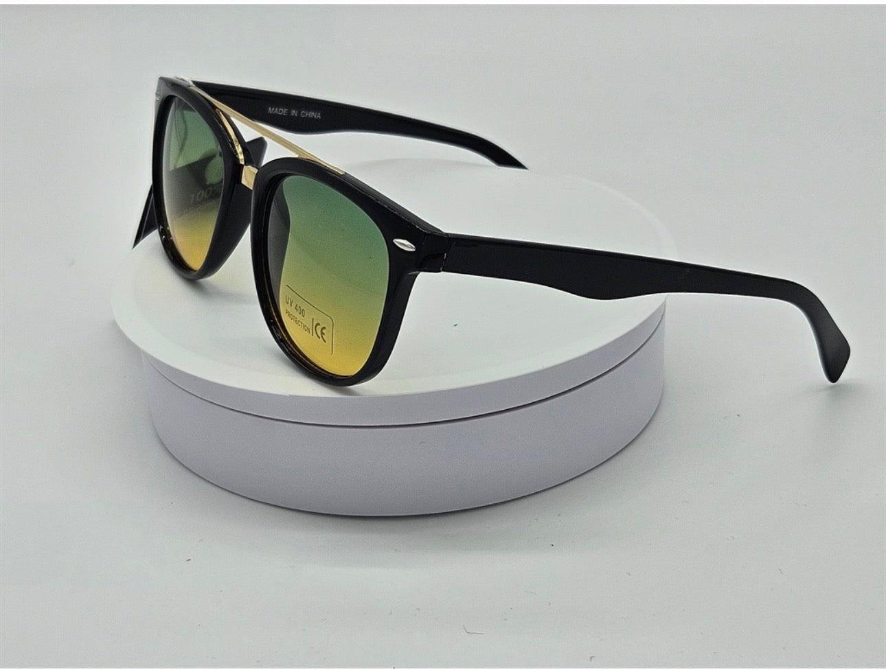 Royal Rayz Aviator Browline Sunglasses – Black & Gold, Green-Yellow Gradient Lens